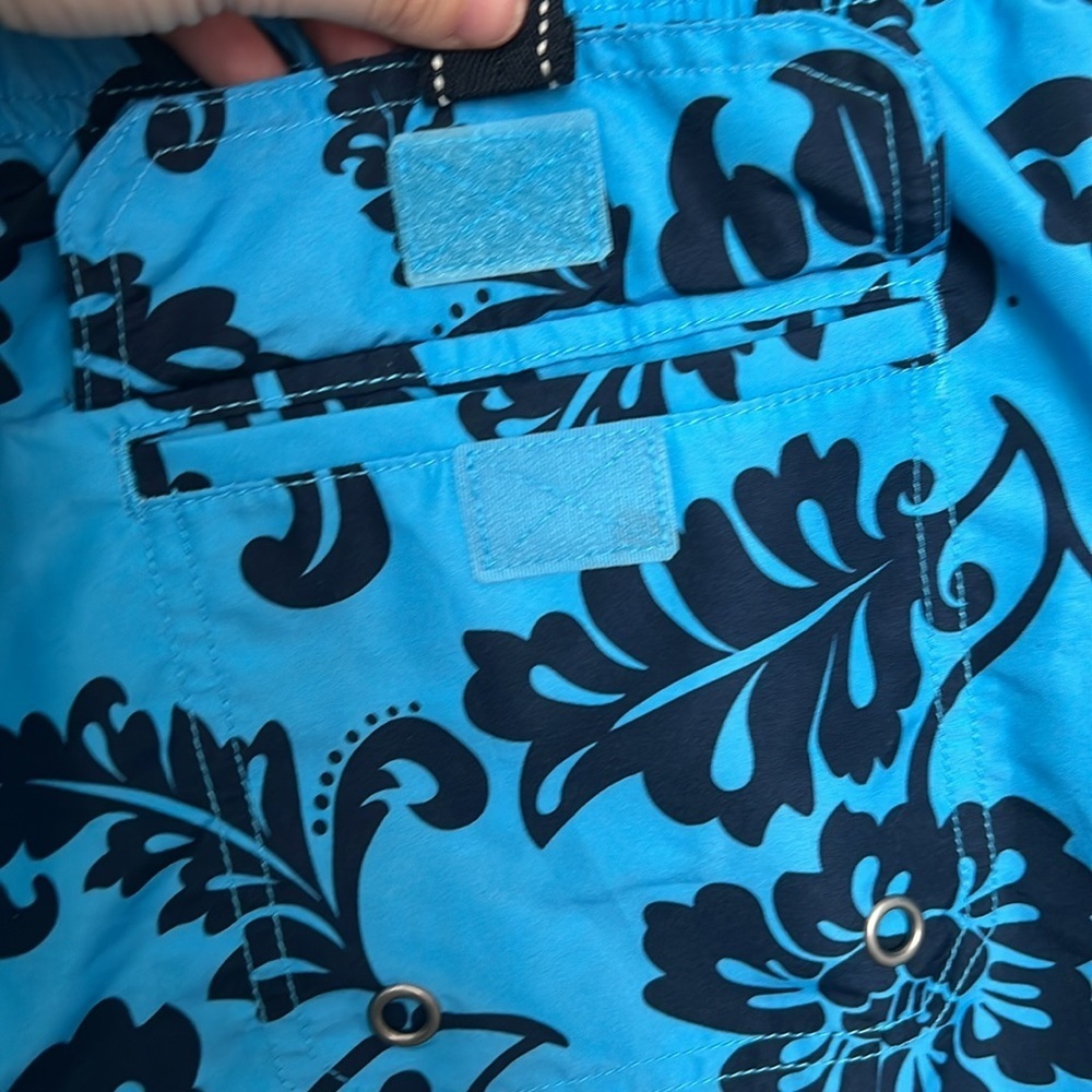 Lands’ End Blue Print Swim Trunks Size XL - Picture 7 of 7